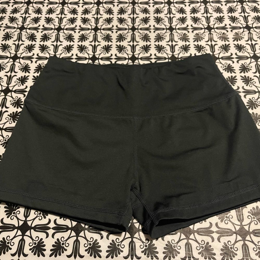Sports Wear - Women's hunter green volleyball spandex shorts with thigh grips